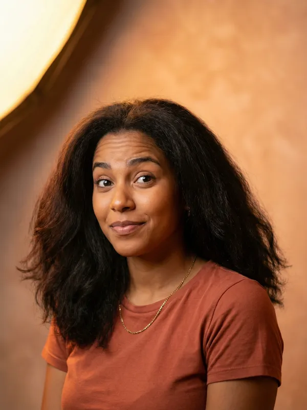 Incorrect Brazil ctps work card photo example — wrong background and positioning